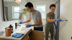 How to mix baking soda and hydrogen peroxide for a cleaner finish with less scrubbing