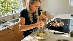 How to Make Juicy Meatballs Every Time: The Onion-Breadcrumb Soak and the Safe Temps to Hit